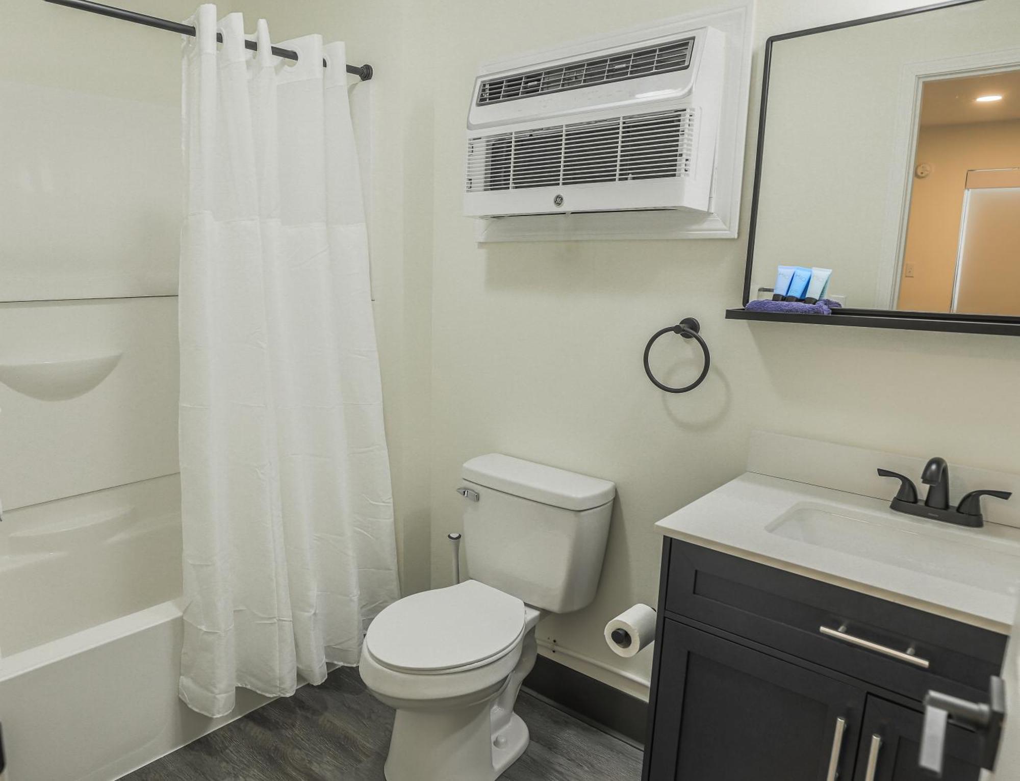 River City Inn Parsons Екстериор снимка