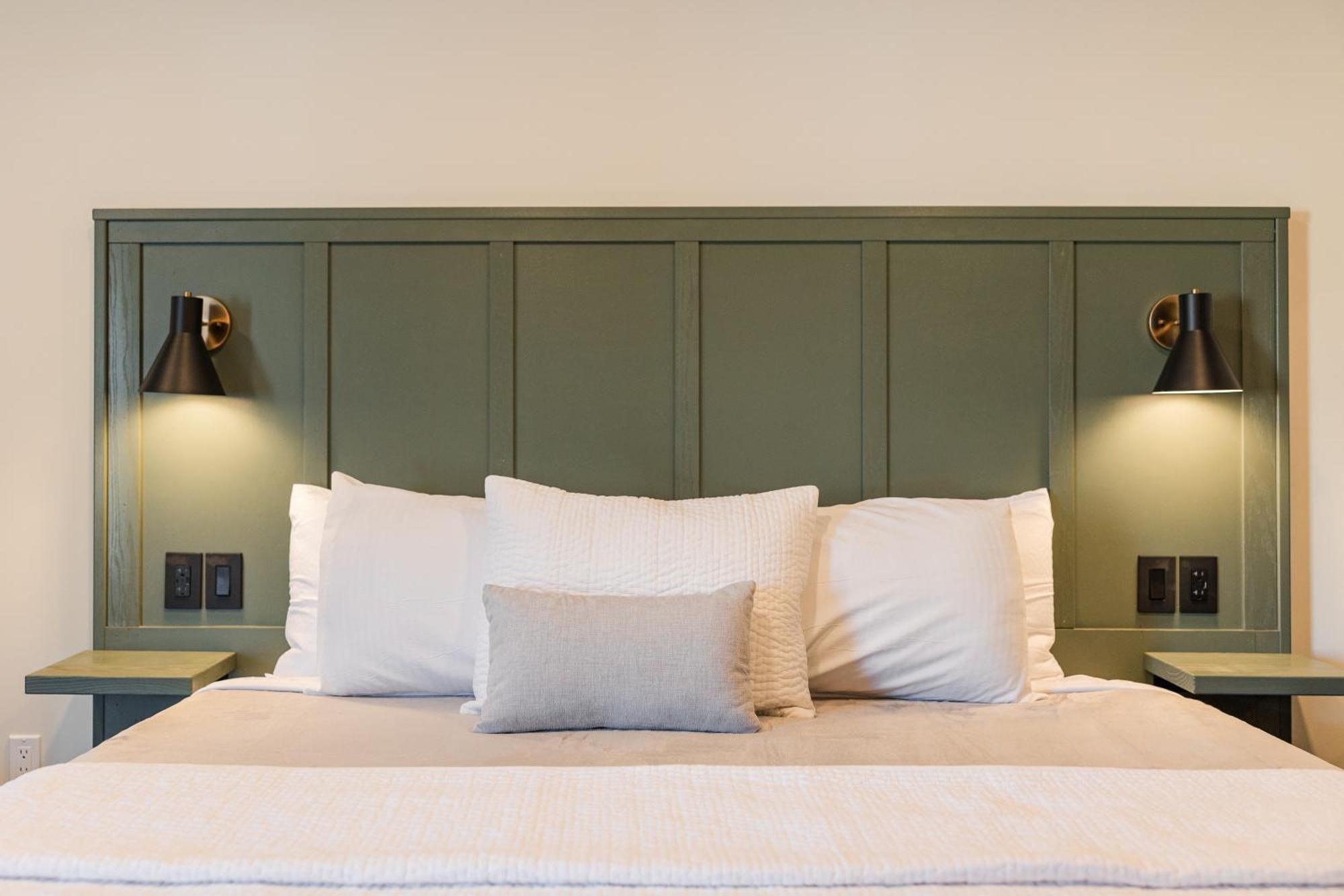 River City Inn Parsons Екстериор снимка